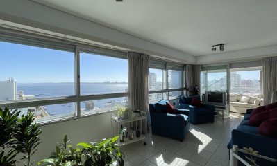 Piso alto con vista al mar, venta de apartamento, Punta del Este