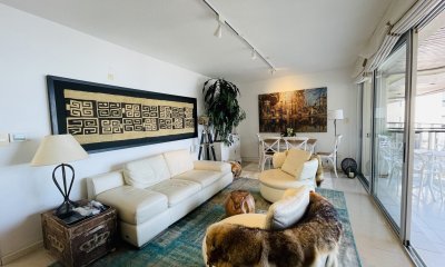 VENTA DE APARTAMENTO DE 2 DORMITORIOS EN PPENINSULA PRIMERA LINEA