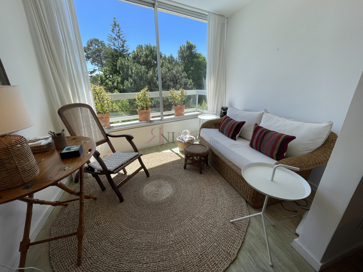 Apartamento en buen estado, todos los servicios - RNI4096A