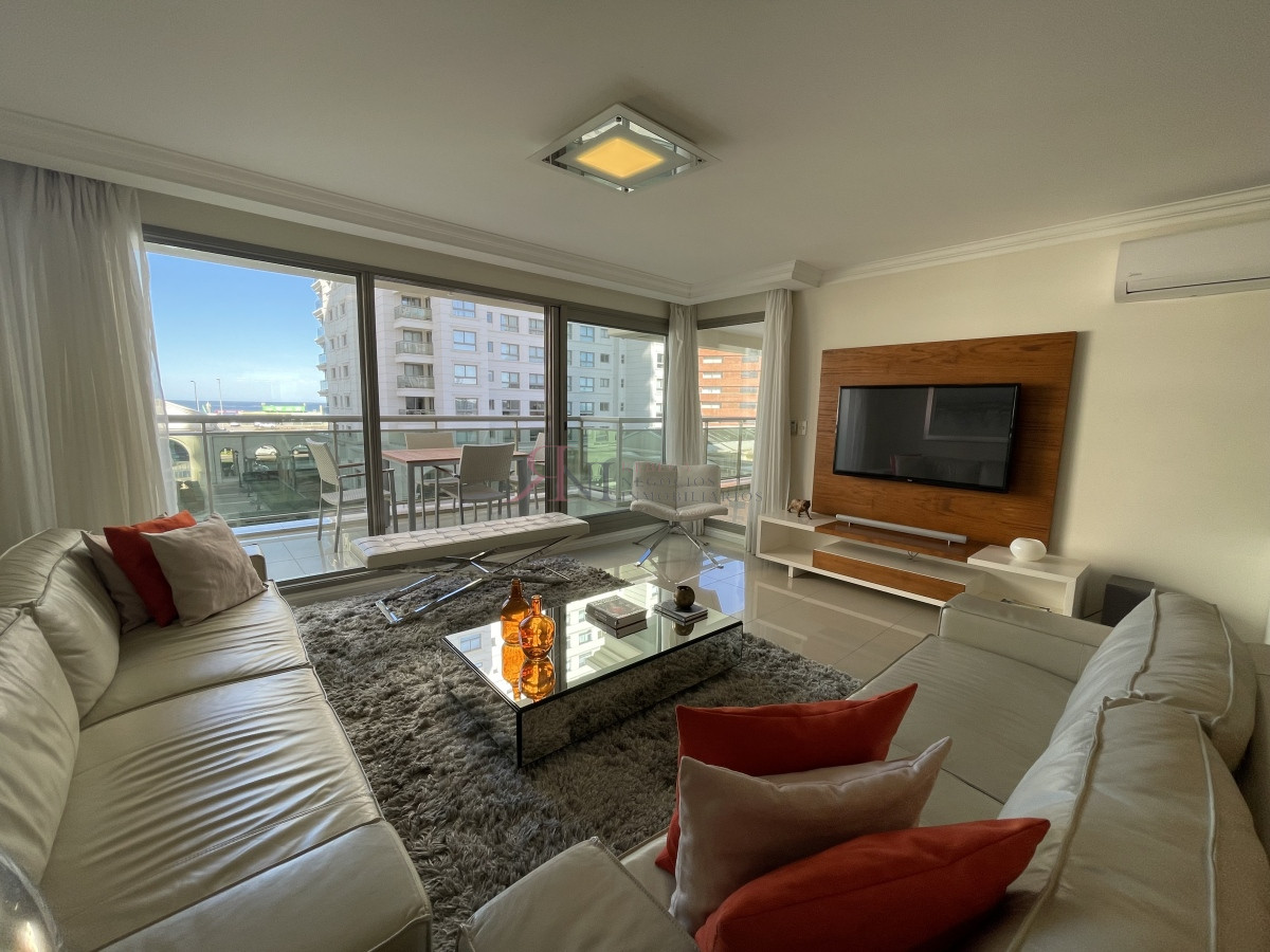 Brava - GoPunta - Portal Inmobiliario de Punta del Este - Maldonado