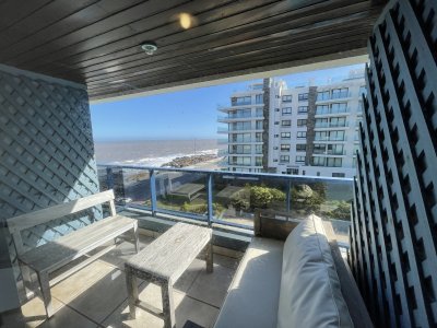 Frente al mar, con terraza 