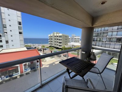 Terraza, bien equipado, linda vista al mar