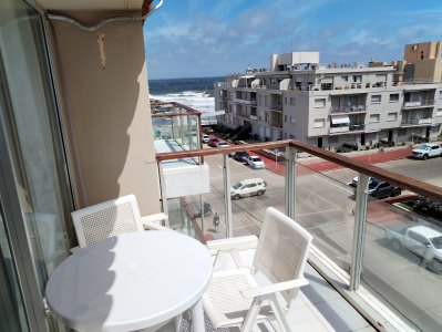 Terraza cómoda con buena vista al mar 