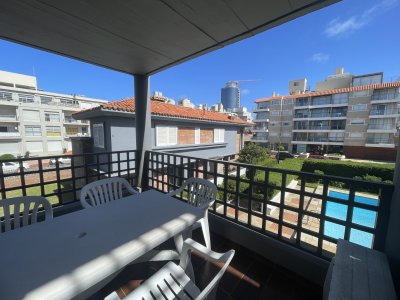 Edificio Frente al mar, gran terraza, buena orientacion solar 