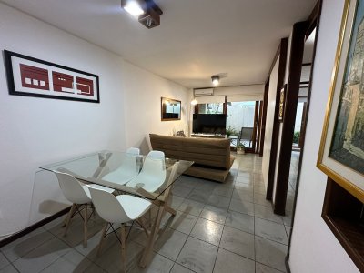 Lindo apartamento, gran terraza, aire acondicionado