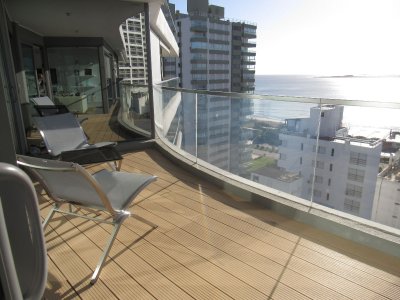 Muy lindo con vista al mar!!