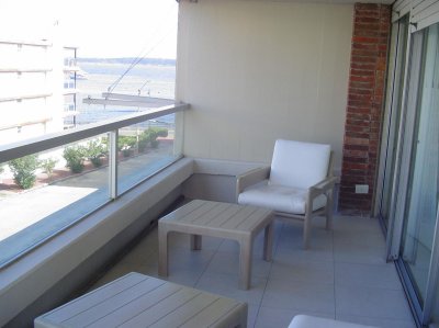 Proximo al Puerto, muy lindo apto. bien equipado
