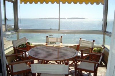 Espectacular vista al mar, amplia terraza y buenos amenities