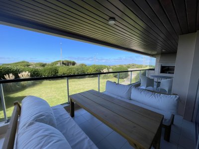 Apartamento en primera linea de playa brava