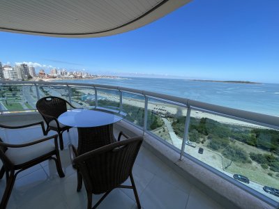Primera linea al mar