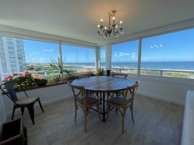 Frente al mar, grandes dimensiones, bien equipado