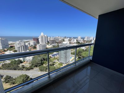 Piso alto con buena vista al mar