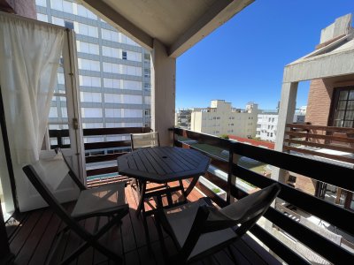 Terraza, piscina, parrillero 