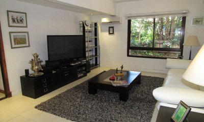 Amplio, lindo entorno, aire acondicionado, gastos bajos