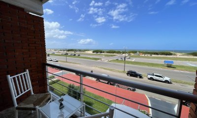 Frente al mar en playa brava