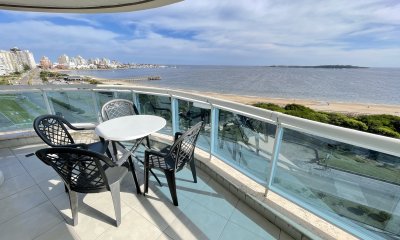 Lo mejor de Playa Mansa , excelente vista y todos los amenities, calefacción