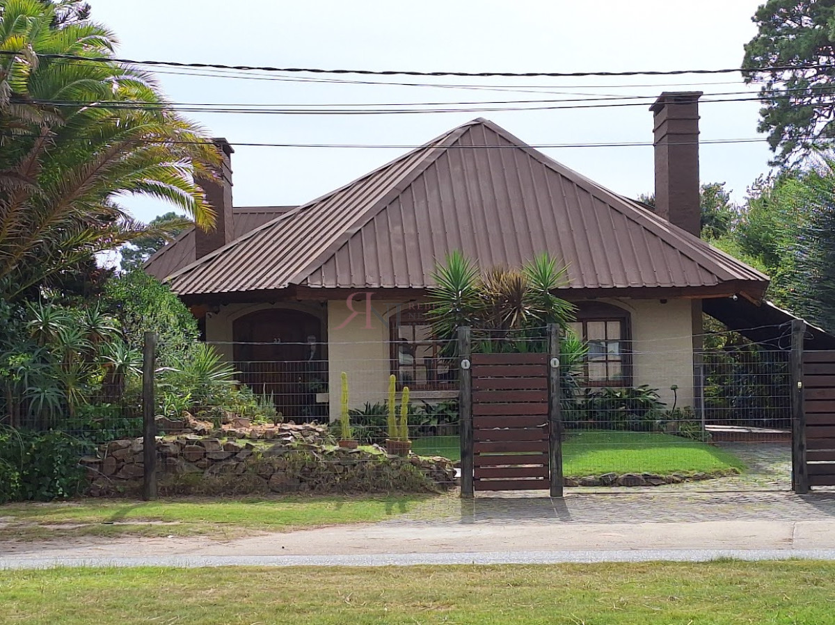 Zona residencial, buen entorno, muy bien equipada - RNI6094C