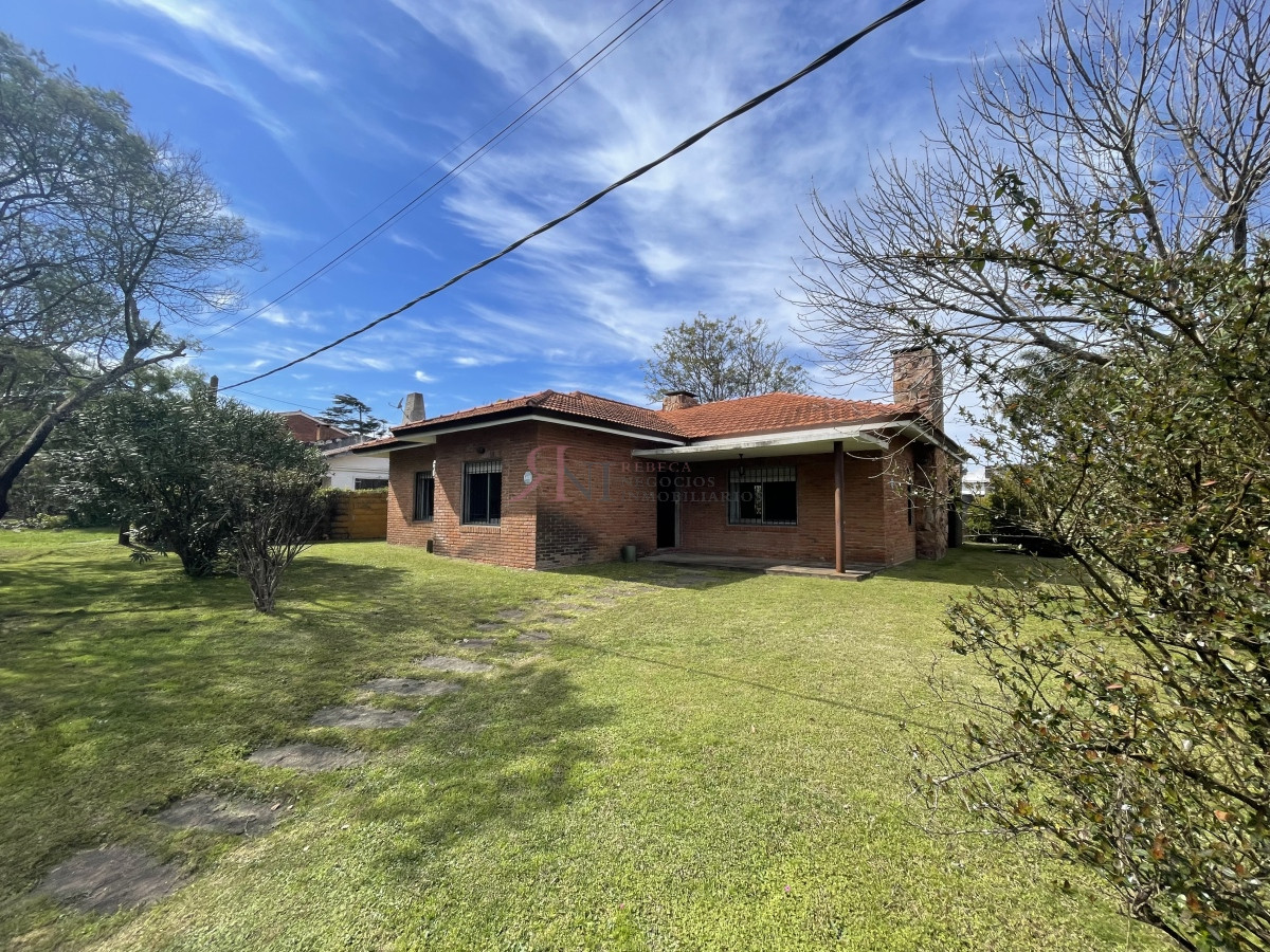 casa en zona de playa mansa, excelente entorno - rni6193c