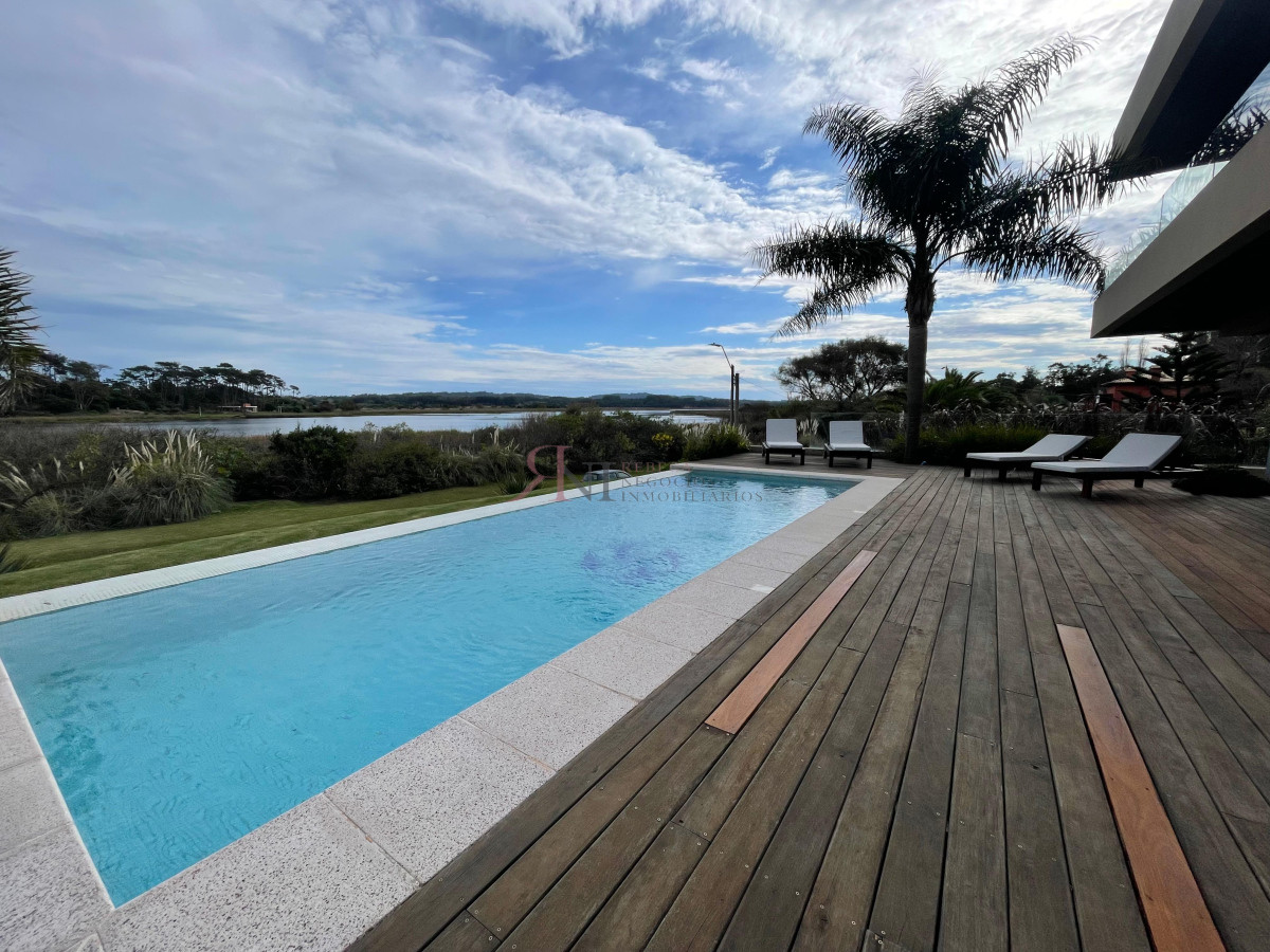 Camino a la Laguna - GoPunta - Portal Inmobiliario de Punta del Este - Maldonado