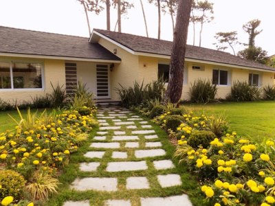 Muy linda casa , en impecables condiciones, pronta para entrar a vivir
