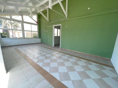 excelente local en peninsula esquinero con vista al mar , apto. gastronomia, muebleria,  - rni10938l