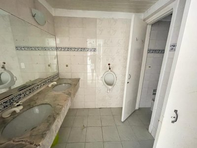 excelente local en peninsula esquinero con vista al mar , apto. gastronomia, muebleria,  - rni10938l