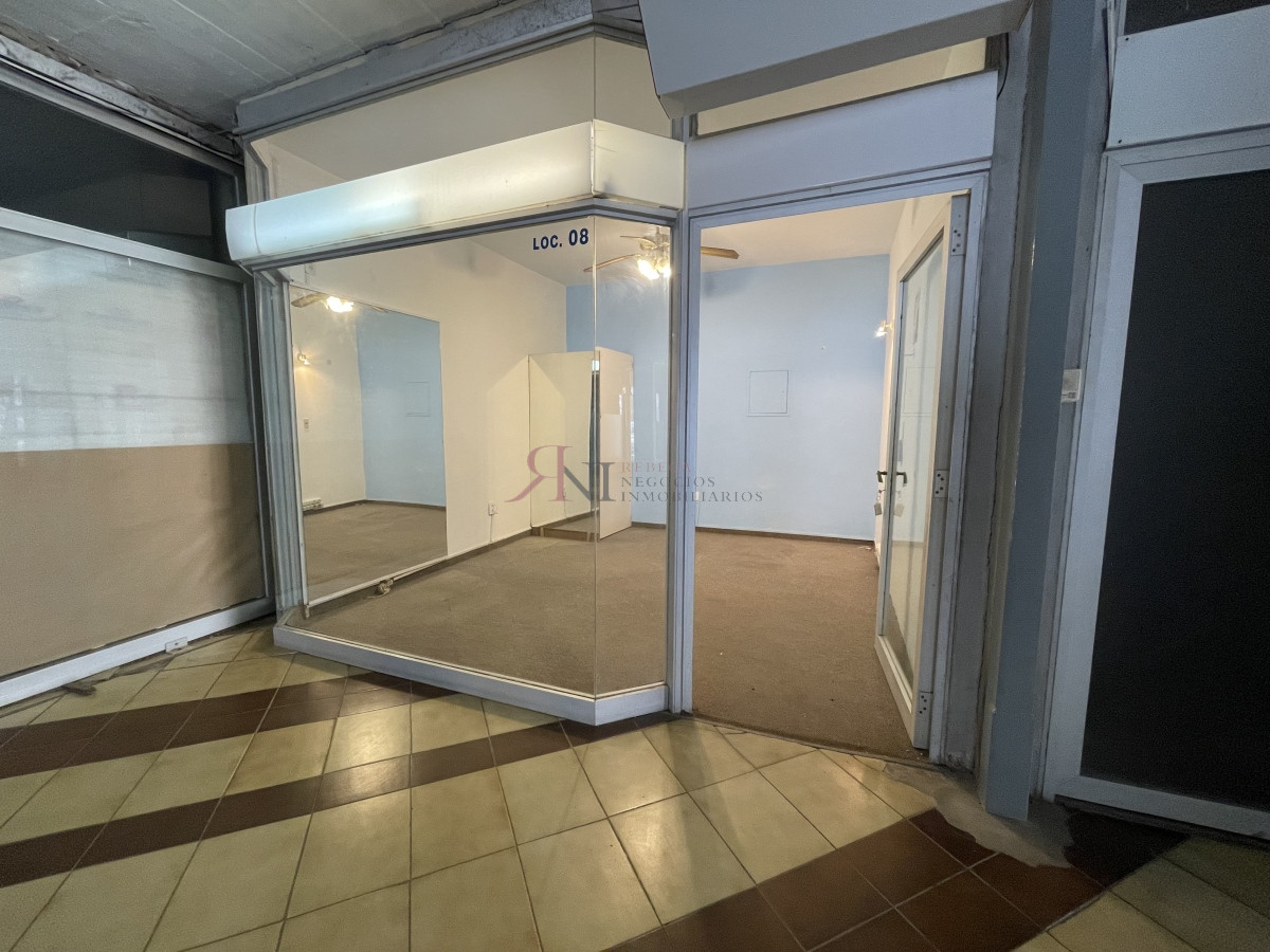 Local Comercial en galeria sobre Gorlero - RNI113199L