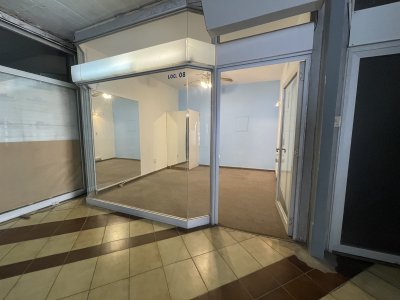 Local Comercial en galeria sobre Gorlero