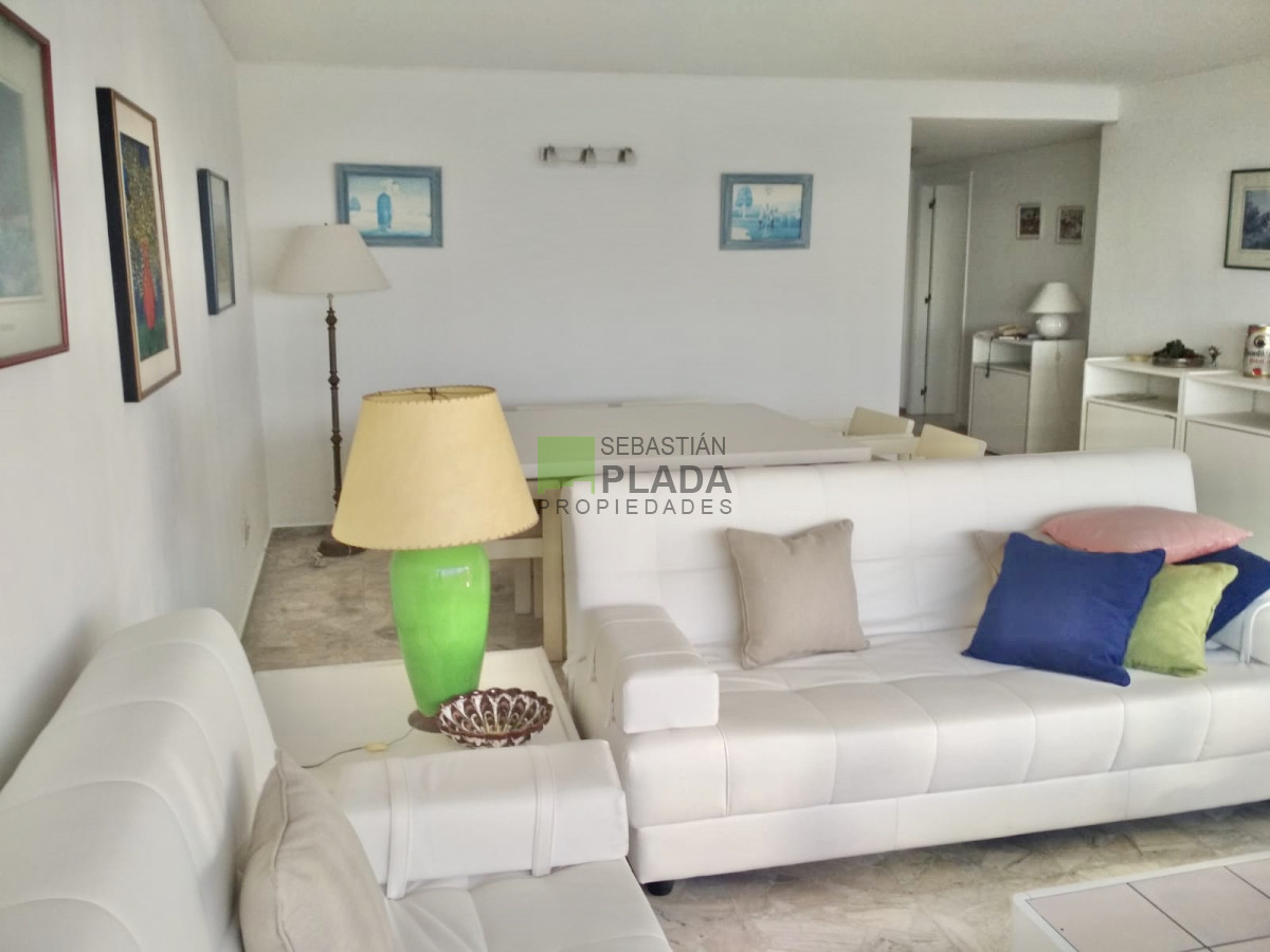 Apartamento ID.954 - IV-Mansa Primera Linea