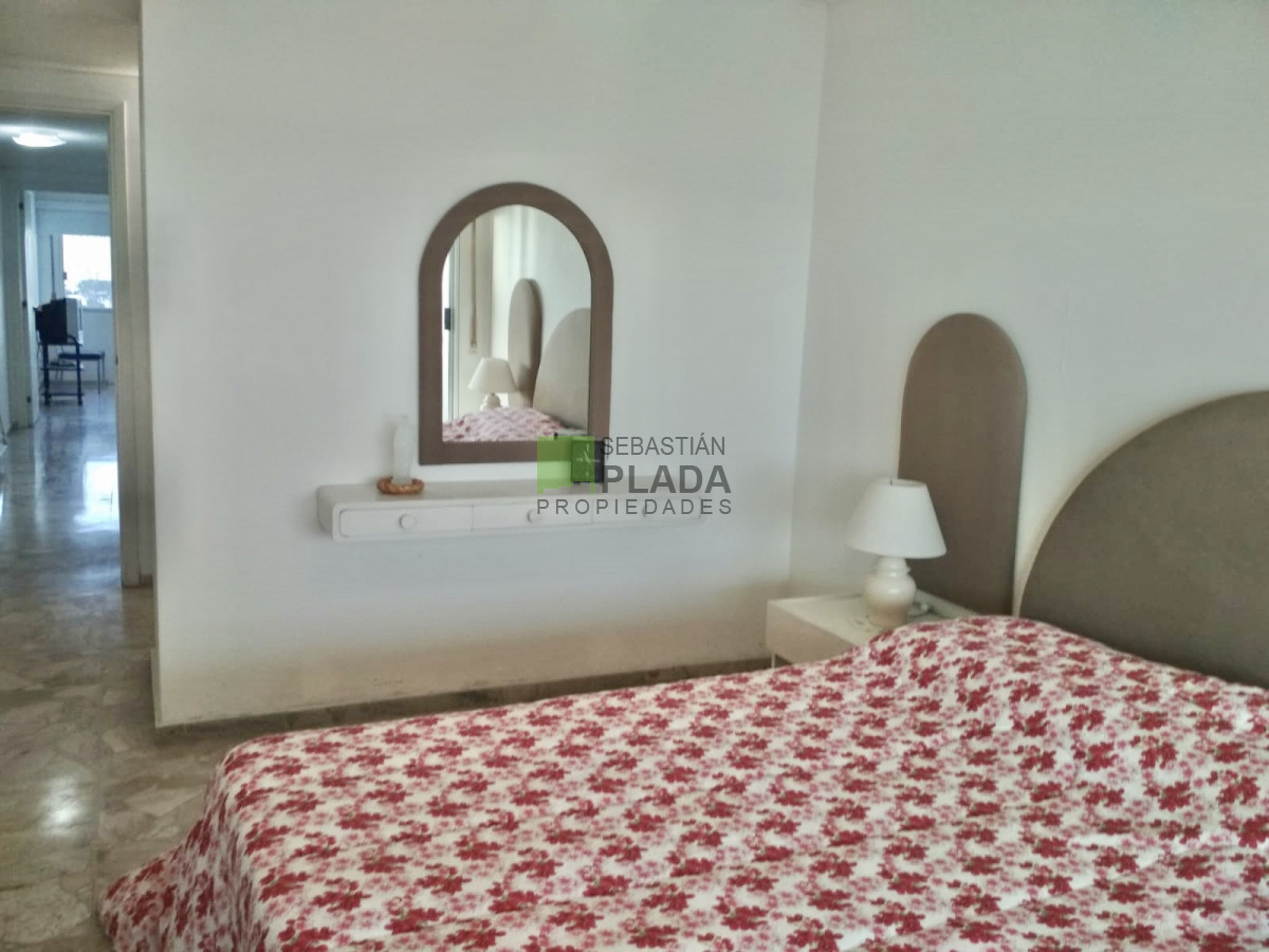 Apartamento ID.954 - IV-Mansa Primera Linea