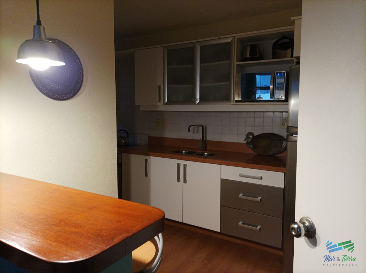 Apartamento ID.3859 - Alquilo Apartamento 3 dormitorios en Gorlero, Punta del Este.