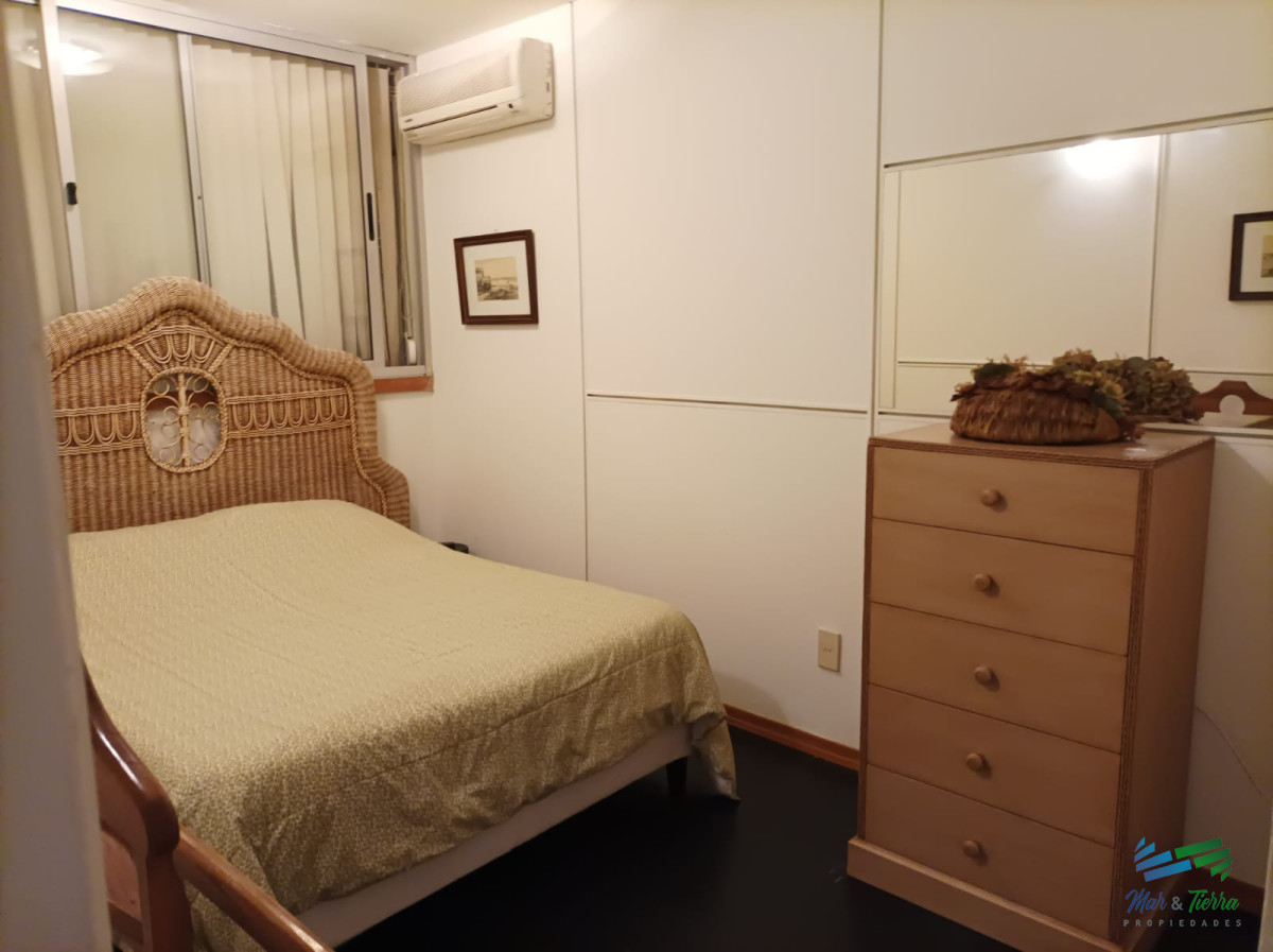 Apartamento ID.3859 - Alquilo Apartamento 3 dormitorios en Gorlero, Punta del Este.