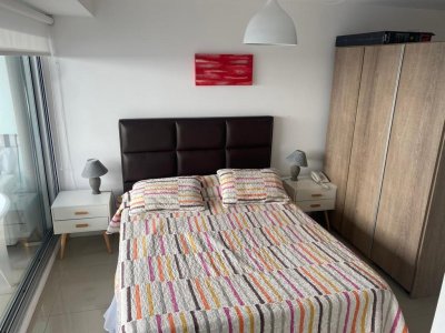 Apartamento de 1 dormitorio en venta a metros del puerto de Punta del Este - Ref : EQP5990