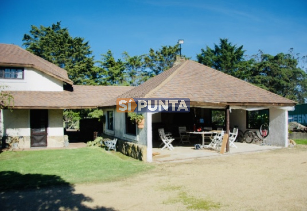 Chacra ID.5062 - Chacra importante en R. 39 con 700 m2. construidos