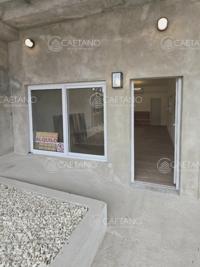 Local Comercial en La Barra  - DMC16667L