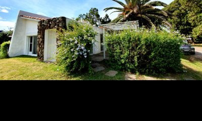 Casa en venta, primera linea, El tesoro La Barra