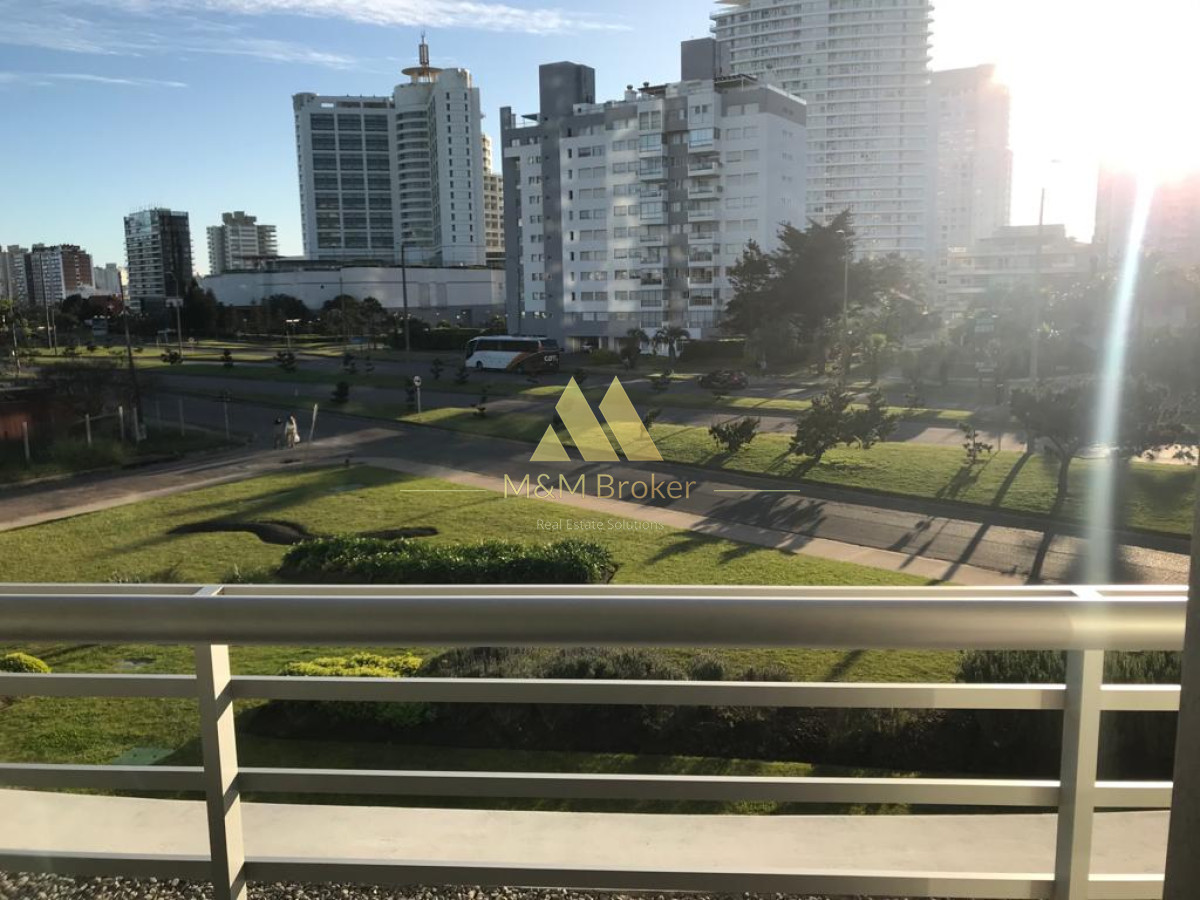 Apartamento ID.134 - Venta departamento 2 suites Punta del Este