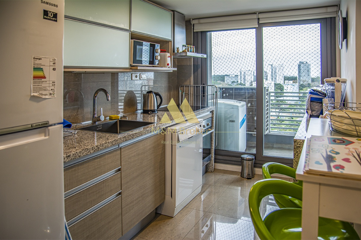 Apartamento ID.129 - Venta apartamento 3 suites, playa mansa