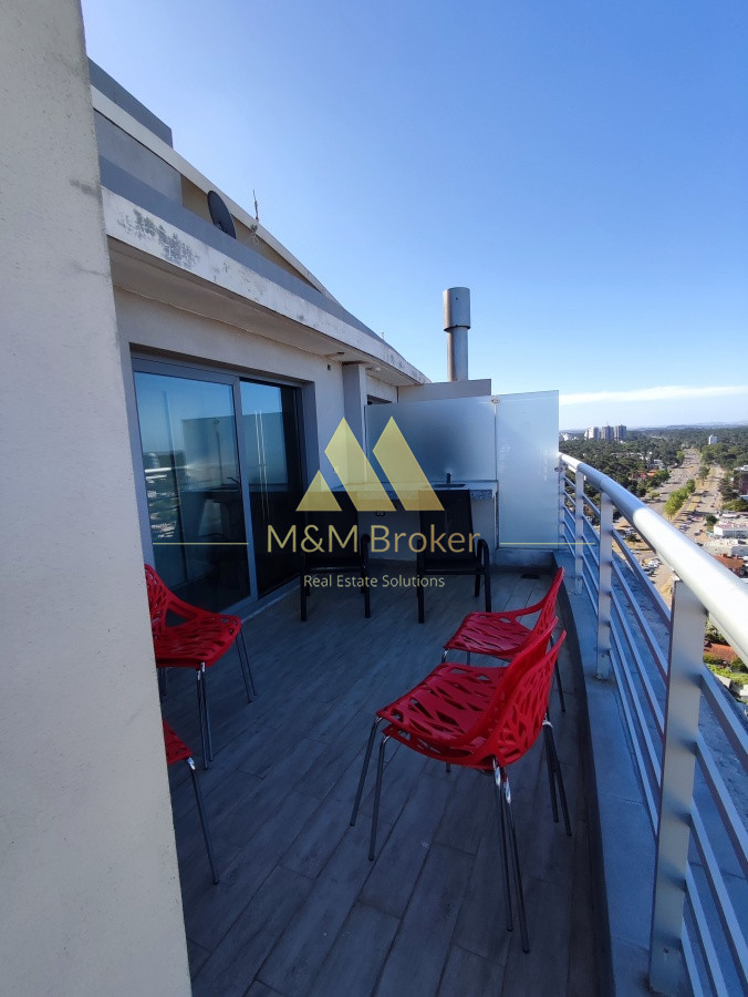 Apartamento ID.132 - Pent House en Playa Mansa 3 suites