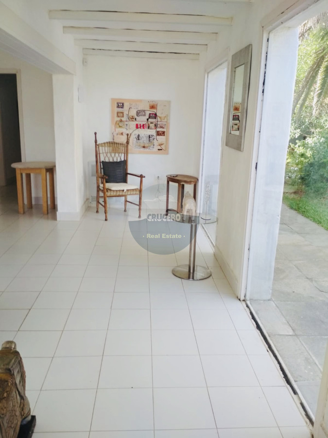 Casa ID.5958 - CASA EN VENTA 4 DORMITORIOS EL TESORO - LA BARRA
