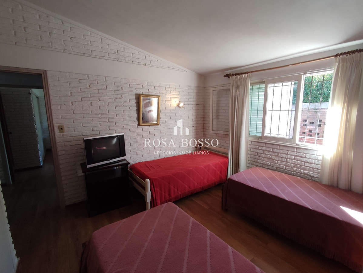 Apartamento ID.6098 - Punta del Este, área comercial Pda. 5