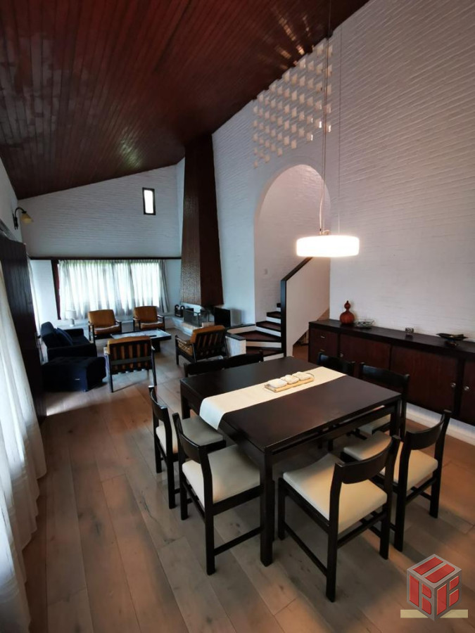 Casa ID.8262 - Espectacular casa en venta yo alquiler en zona mansa, Punta del Este!