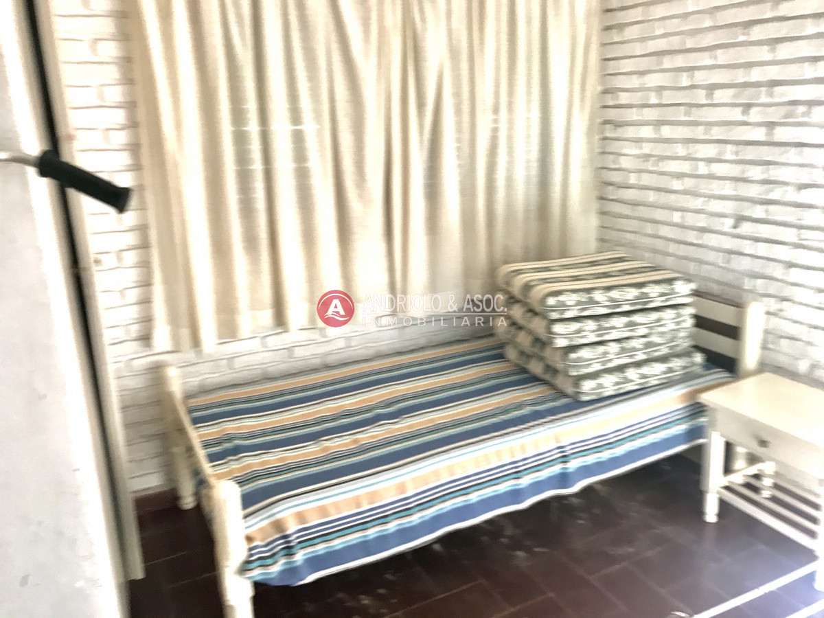Casa ID.6710 - Punta del Este, área comercial Pda. 5