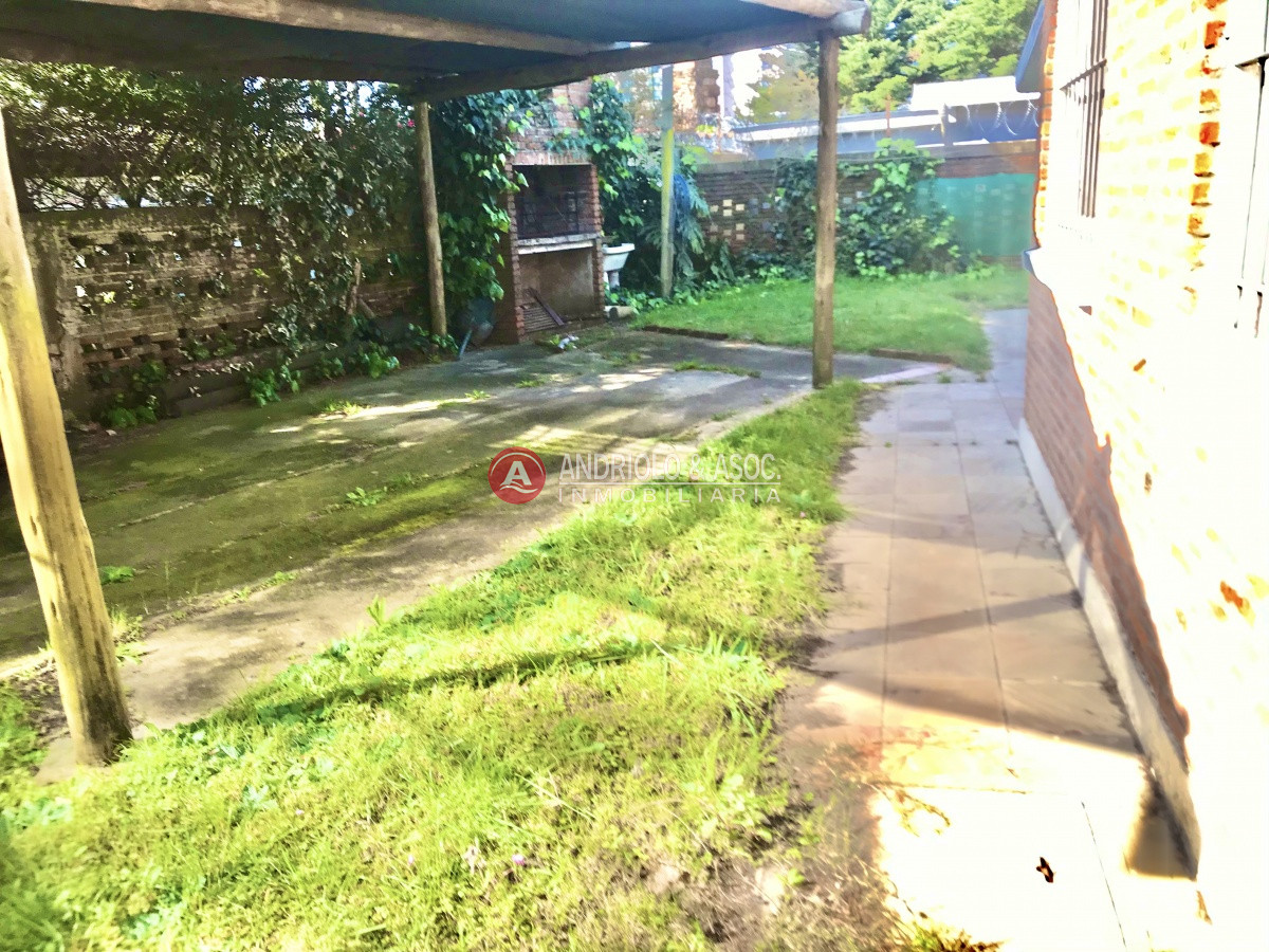 Casa ID.6710 - Punta del Este, área comercial Pda. 5