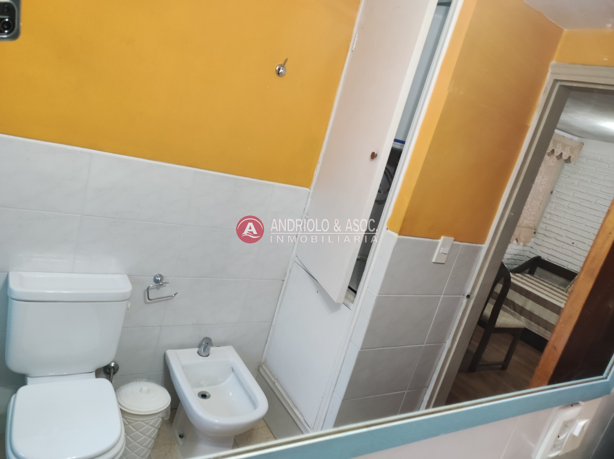 Casa ID.6710 - Punta del Este, área comercial Pda. 5