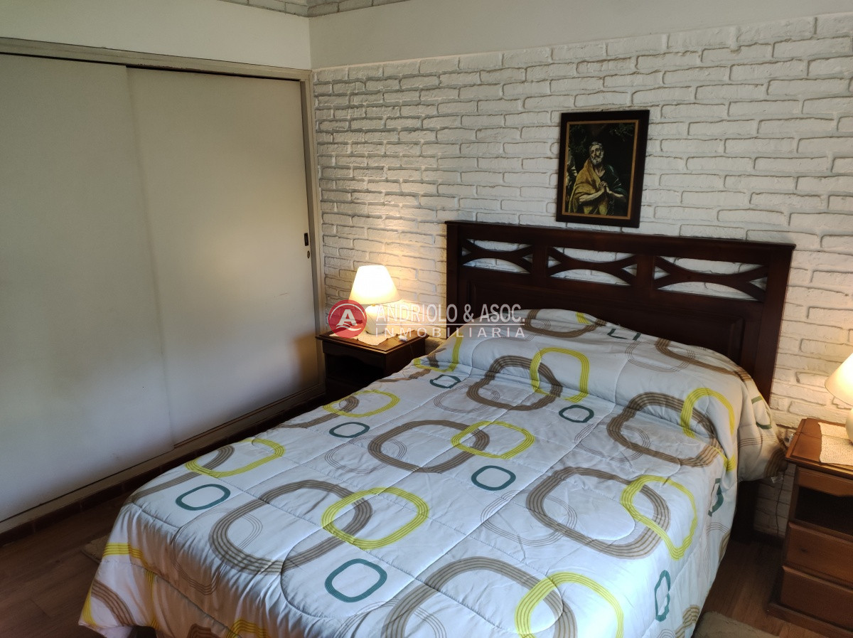 Casa ID.6710 - Punta del Este, área comercial Pda. 5