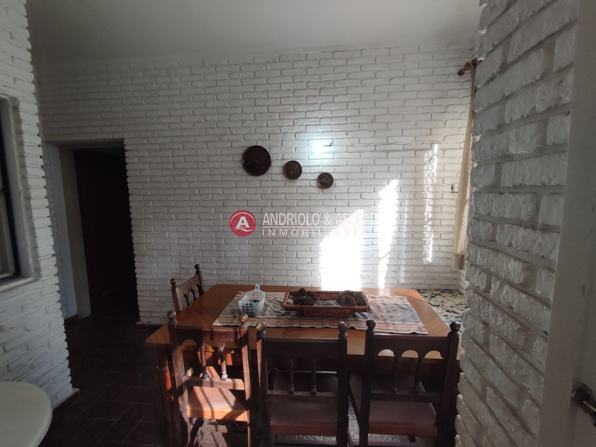 Casa ID.6710 - Punta del Este, área comercial Pda. 5