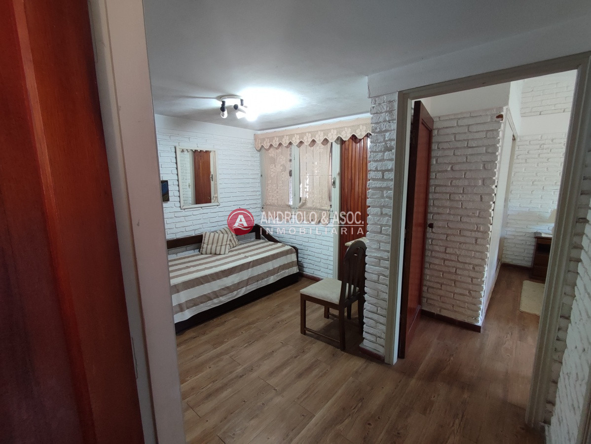 Casa ID.6710 - Punta del Este, área comercial Pda. 5