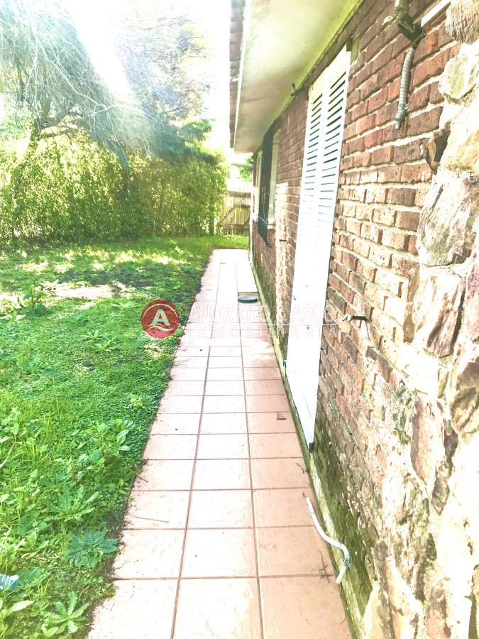Casa ID.6710 - Punta del Este, área comercial Pda. 5