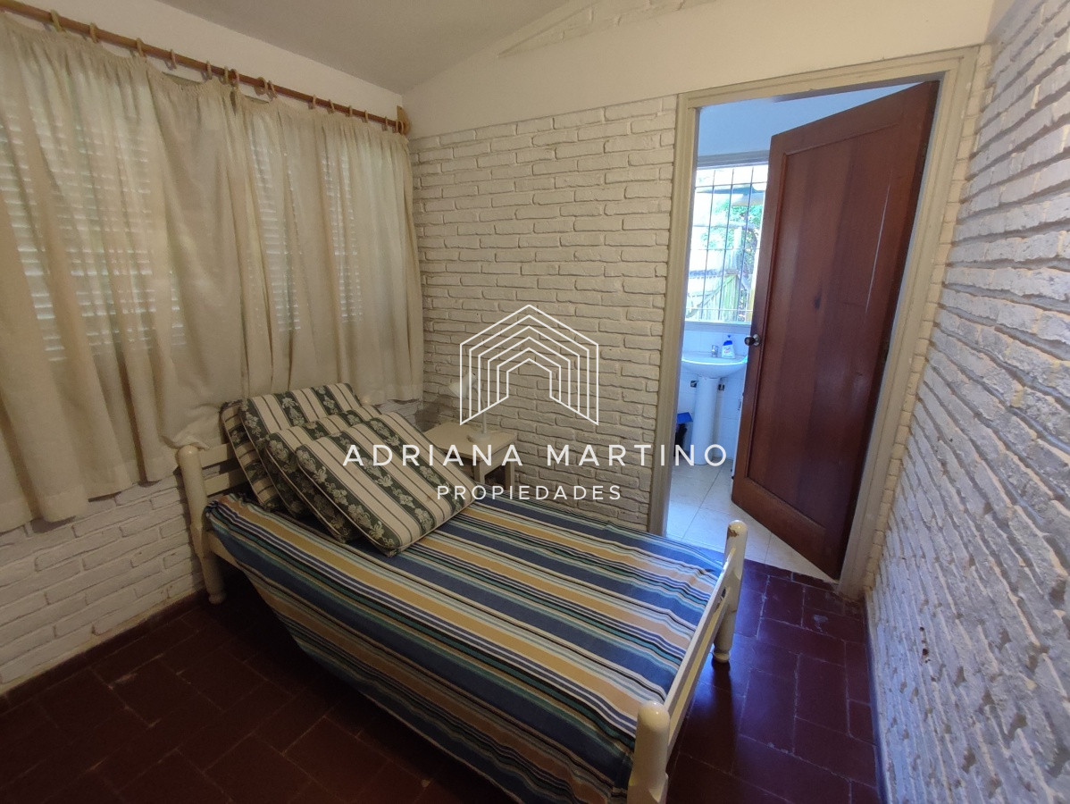 Casa ID.69335 - Punta del Este, área comercial Pda. 5